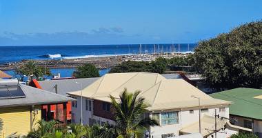 opportunitÉ À saisir ! À vendre appartement de 138 m2  à quelques pas du lagon à terre sainte - ref - 244649