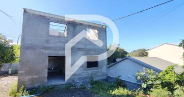 maison f4 spacieuse avec suite parentale à achever à saint-louis