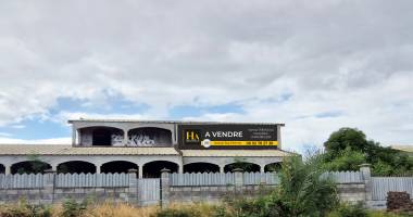 terrain constructible de 853 m² à saint-paul  secteur Étang,