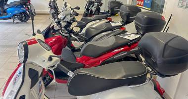 parts sociales :  location deux-roues à saint-pierre : un spot bien rôdé