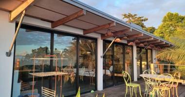villa d’exception : vue mer et jardin tropical en cœur de ville