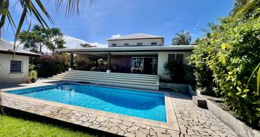 saint pierre 97410 - villa de charme avec piscine - emplacement de choix - vue degagee