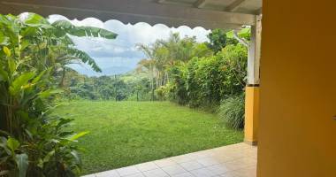 gourbeyre, appartement t4 duplex, vue imprenable sur les saintes