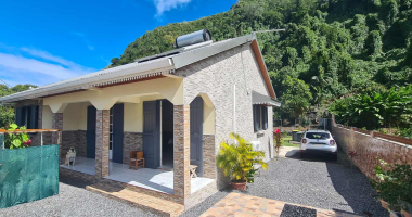 saint joseph 97480 - charmante maison de plain pied - quartier calme - proche centre
