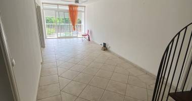 appartement t6 en souplex avec loggia et garage - quartier idéal