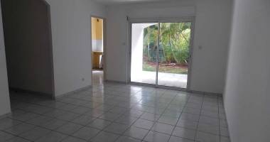 agence sei / t3 de 66.15m² avec jardin privatif ste suzanne.