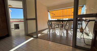 appartement t3 hyper centre st gilles les bains