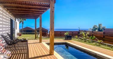 t2 de standing avec piscine privative